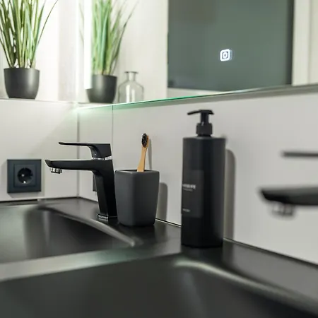 #7 Jsliving Deluxe - Penthouse Mit Dachterrasse Und Panoramablick Kochinsel Badewanne Highspeedwlan * Horb am Neckar