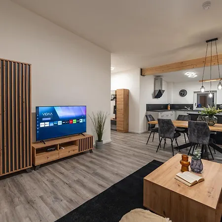 Apartamento #7 Jsliving Deluxe - Penthouse Mit Dachterrasse Und Panoramablick Kochinsel Badewanne Highspeedwlan *
